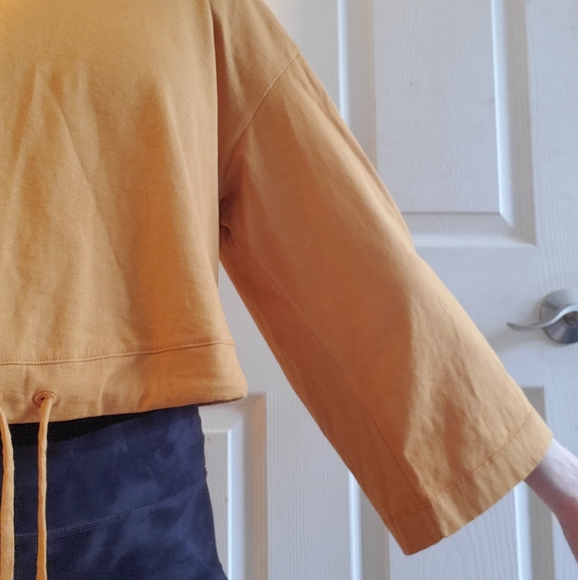 Wilfred wide sleeve drawstring crop top - Picture 6 of 6